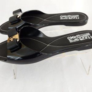 salvatore ferragamo cirella jelly slides